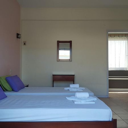 קמנה וורלה Hotel Neon Astron מראה חיצוני תמונה