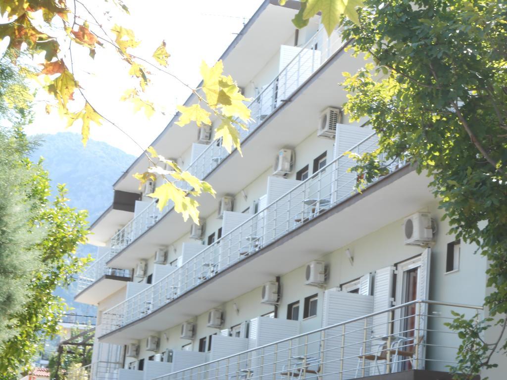 קמנה וורלה Hotel Neon Astron מראה חיצוני תמונה