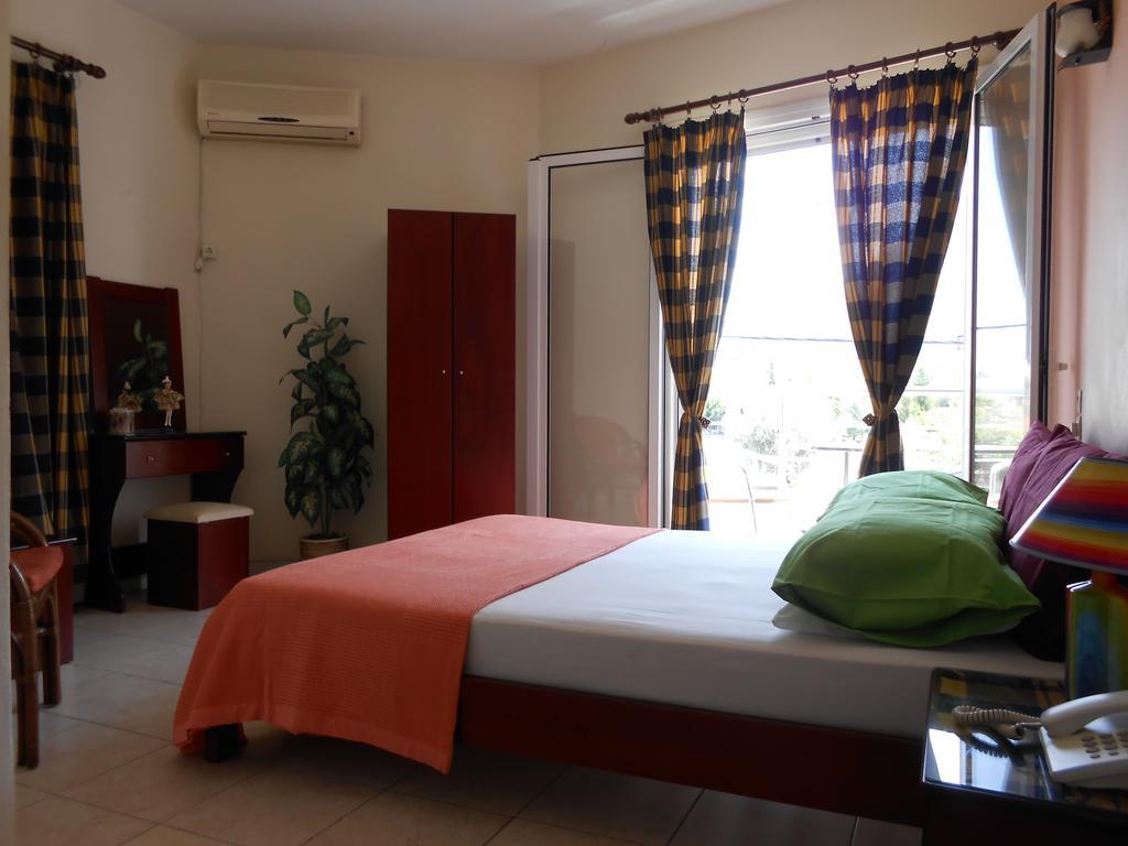 קמנה וורלה Hotel Neon Astron חדר תמונה