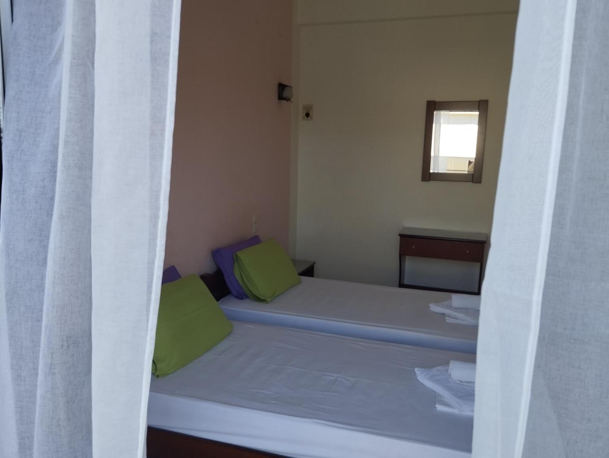 קמנה וורלה Hotel Neon Astron מראה חיצוני תמונה