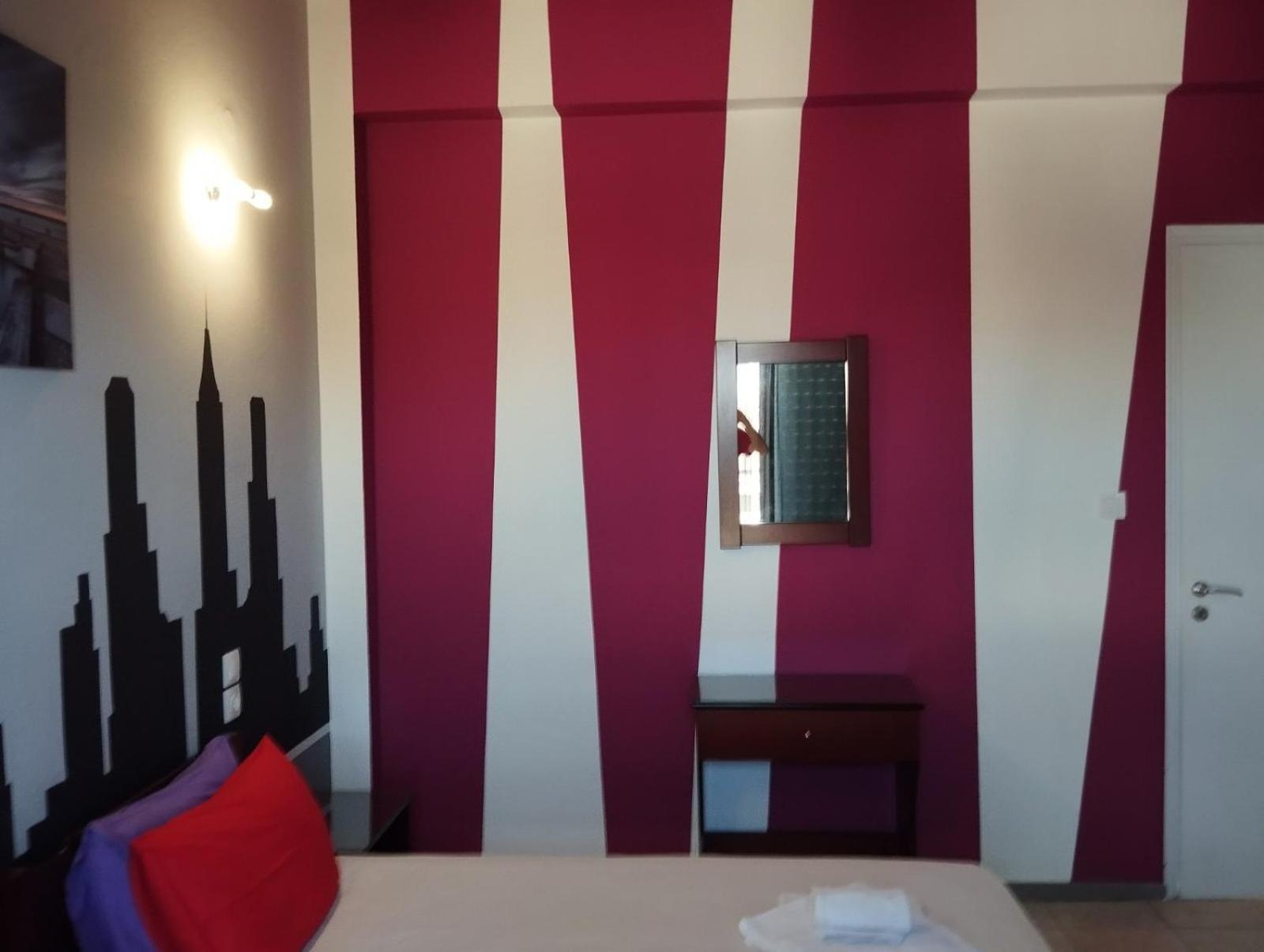 קמנה וורלה Hotel Neon Astron מראה חיצוני תמונה