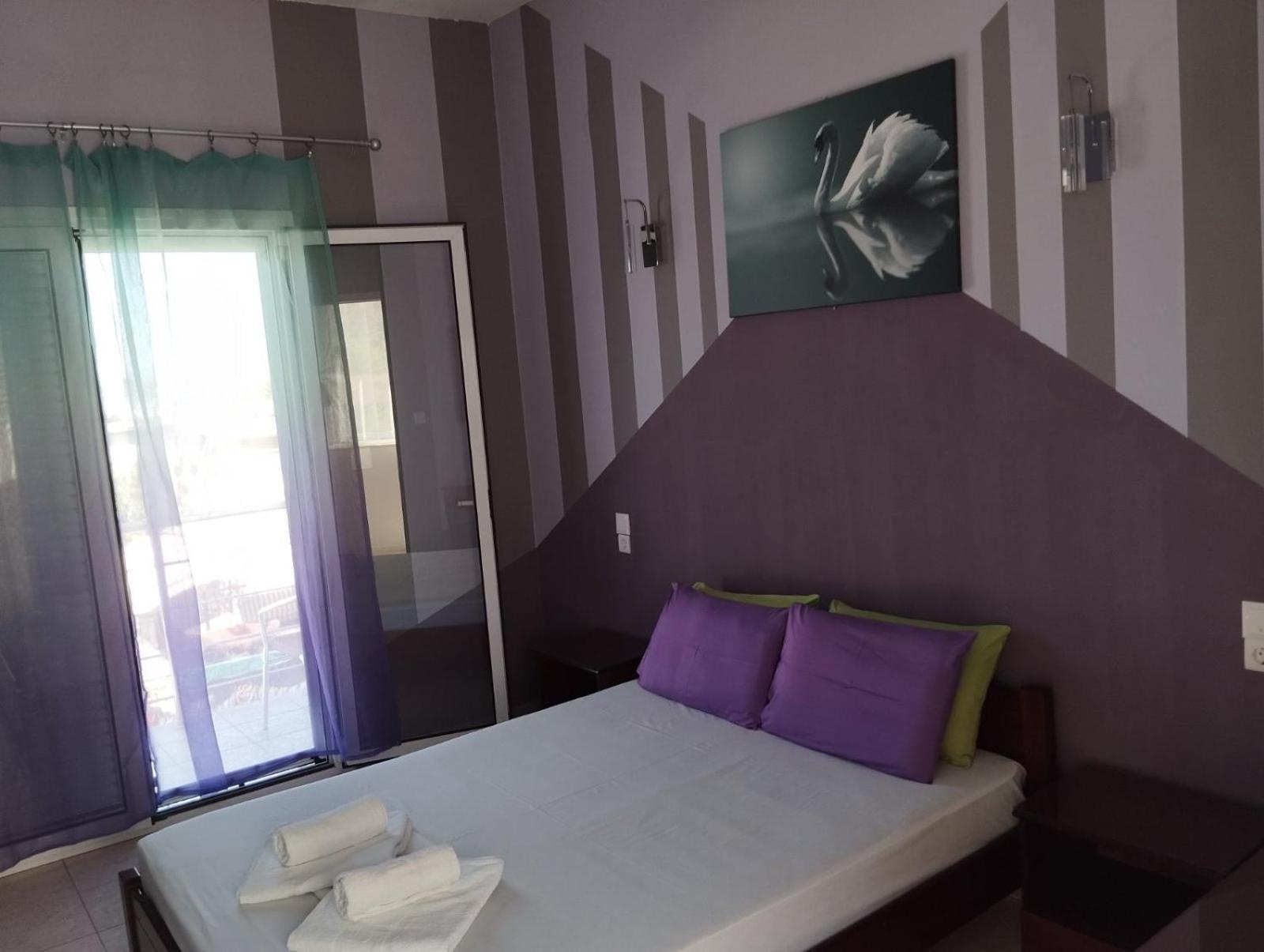 קמנה וורלה Hotel Neon Astron מראה חיצוני תמונה