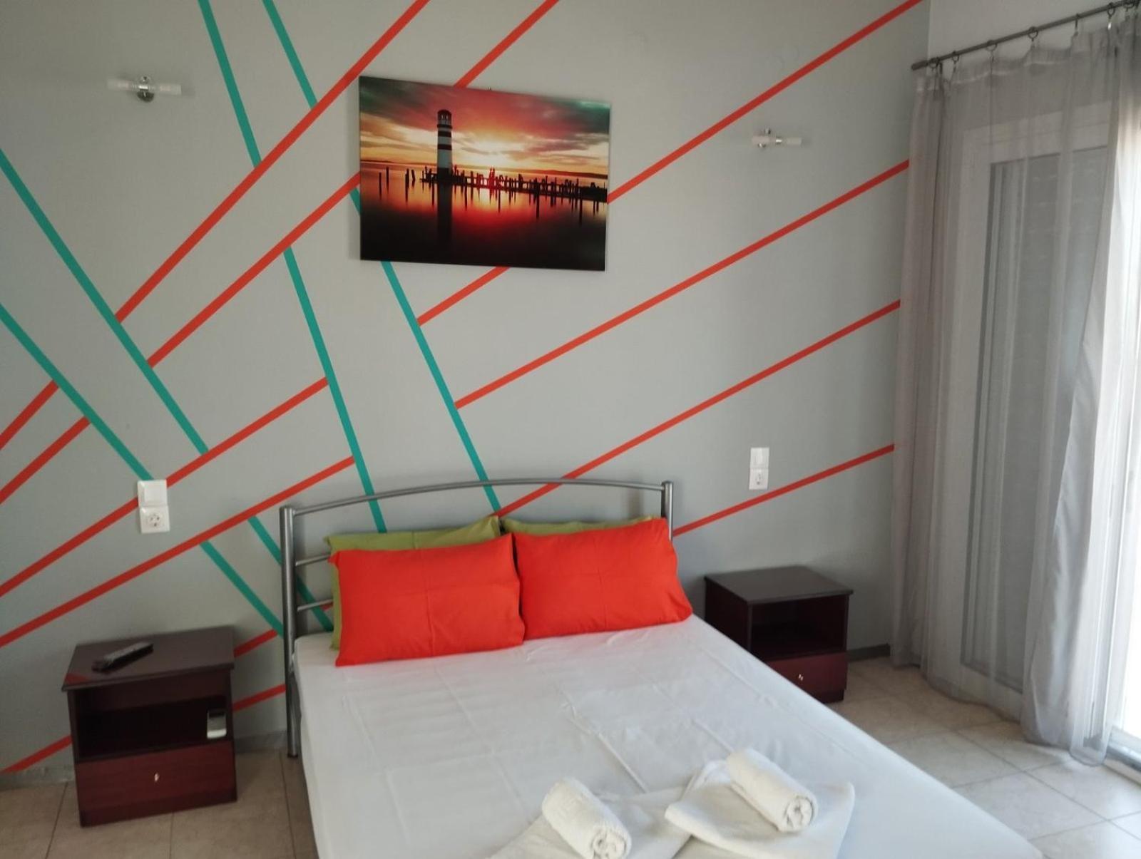 קמנה וורלה Hotel Neon Astron מראה חיצוני תמונה