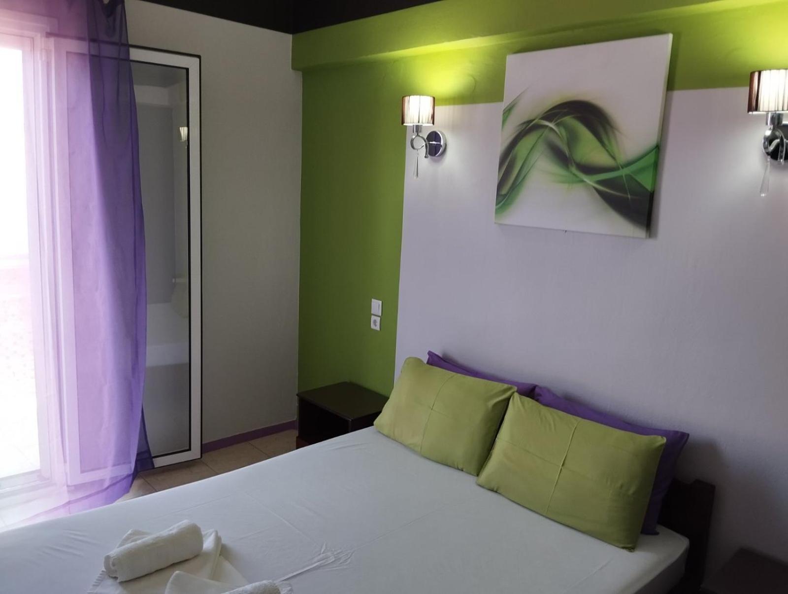 קמנה וורלה Hotel Neon Astron מראה חיצוני תמונה