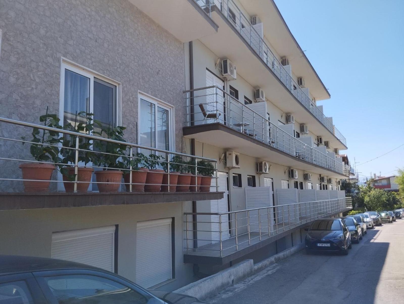 קמנה וורלה Hotel Neon Astron מראה חיצוני תמונה